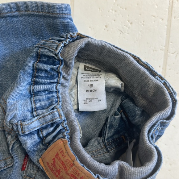 18M Blue Levi’s Jeans - Picture 4 of 4